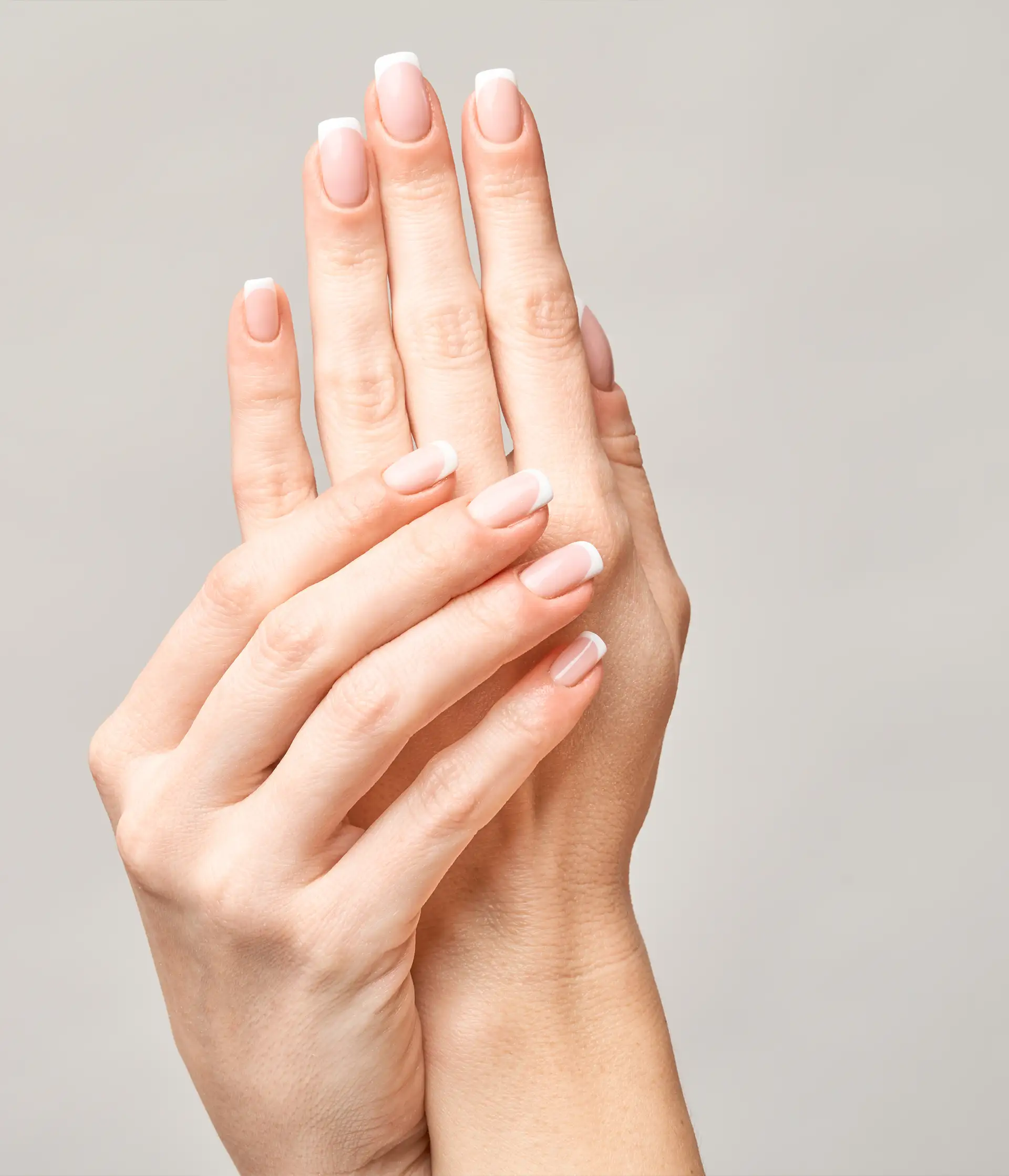 Gepflegte Hände mit einer Maniküre